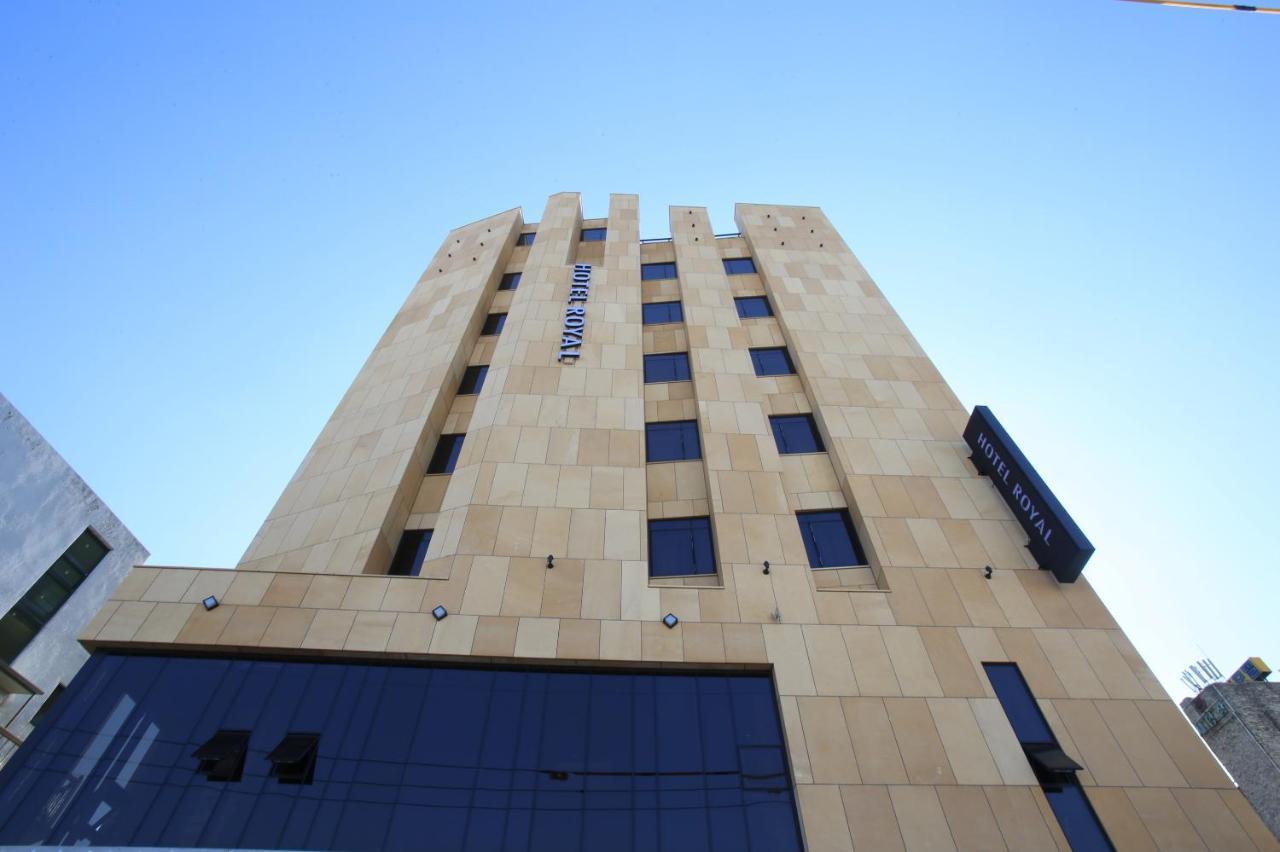 Royal Hotel Jeongeup Extérieur photo