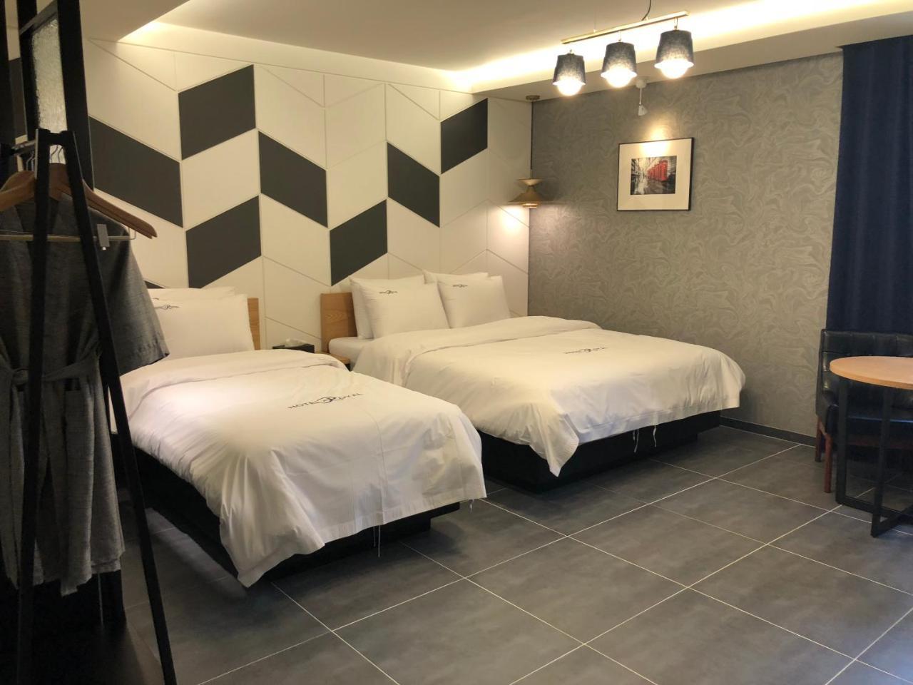 Royal Hotel Jeongeup Extérieur photo