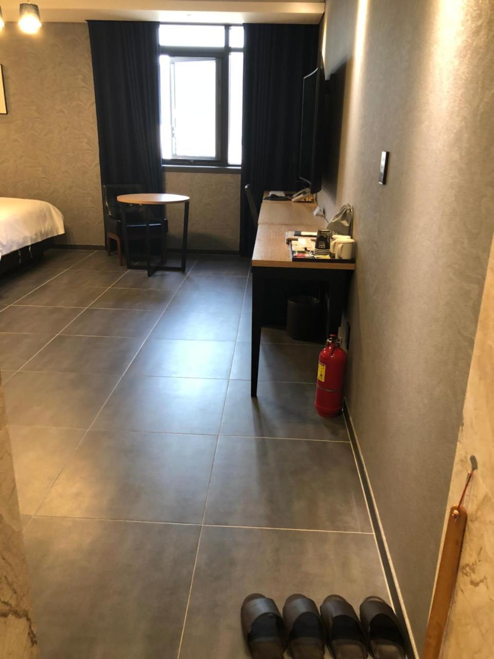 Royal Hotel Jeongeup Extérieur photo