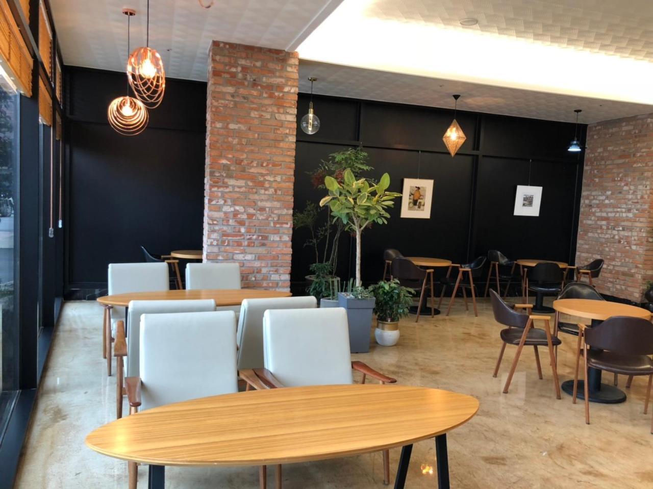 Royal Hotel Jeongeup Extérieur photo