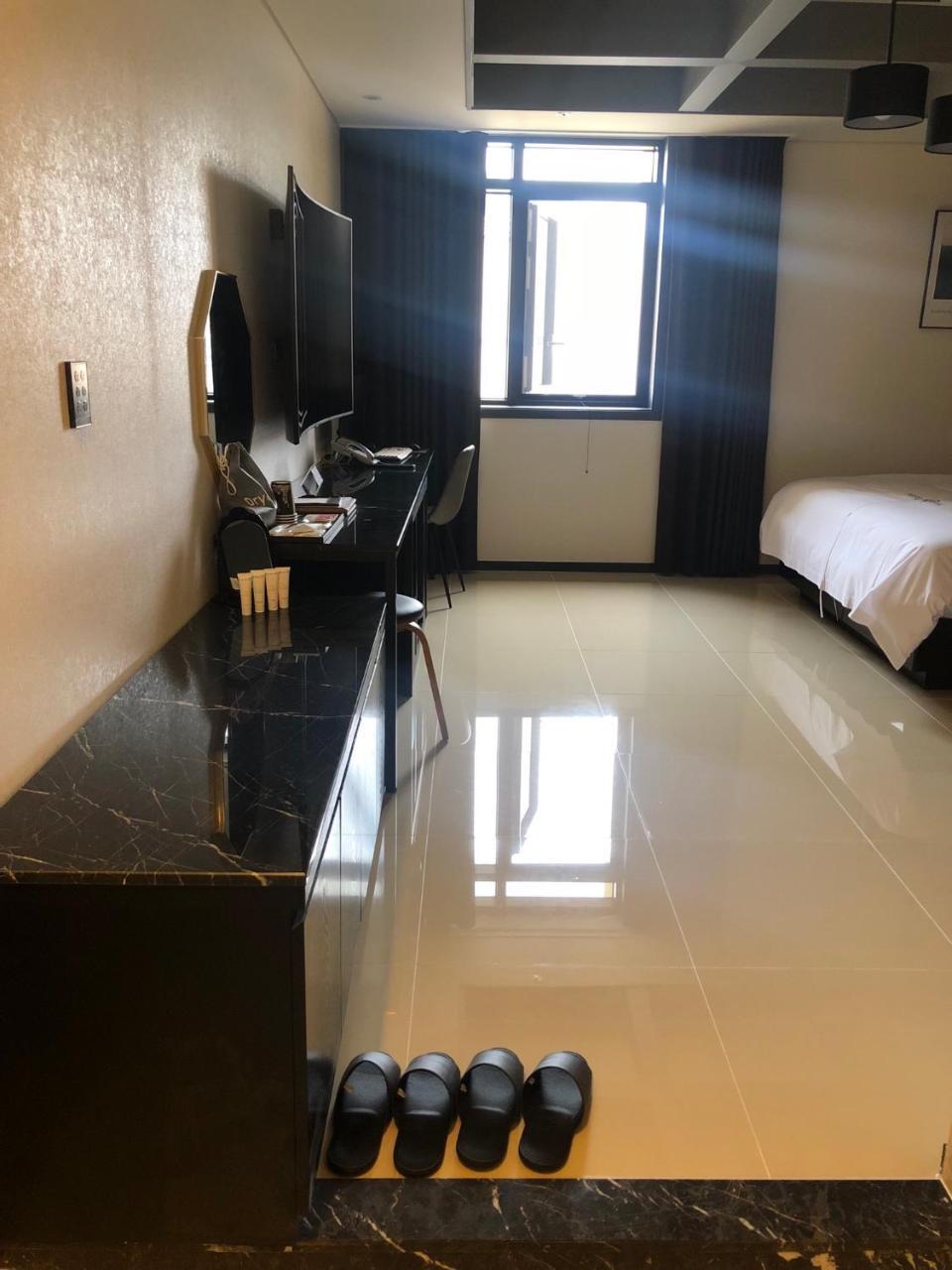 Royal Hotel Jeongeup Extérieur photo